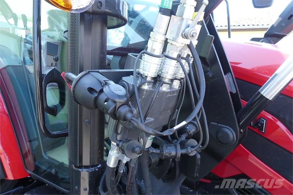Valtra A 105 H4 الجرارات