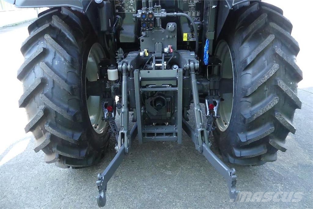 Valtra A 105 H4 الجرارات