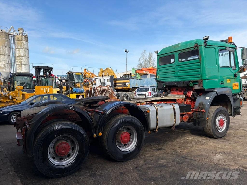 MAN 27 .463 Tractor 6x6 Manual Gearbox Full Spring Sus Ťahače