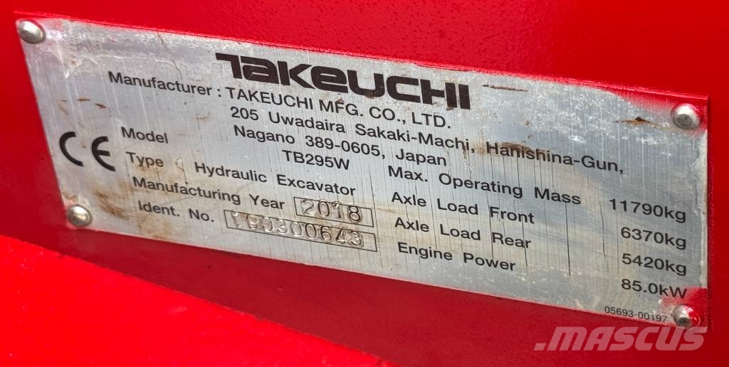 Takeuchi TB 295 W حفارات بعجل