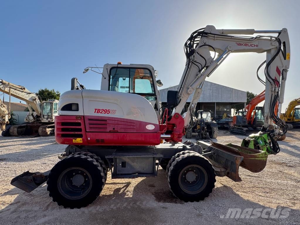 Takeuchi TB 295 W Excavadoras de ruedas