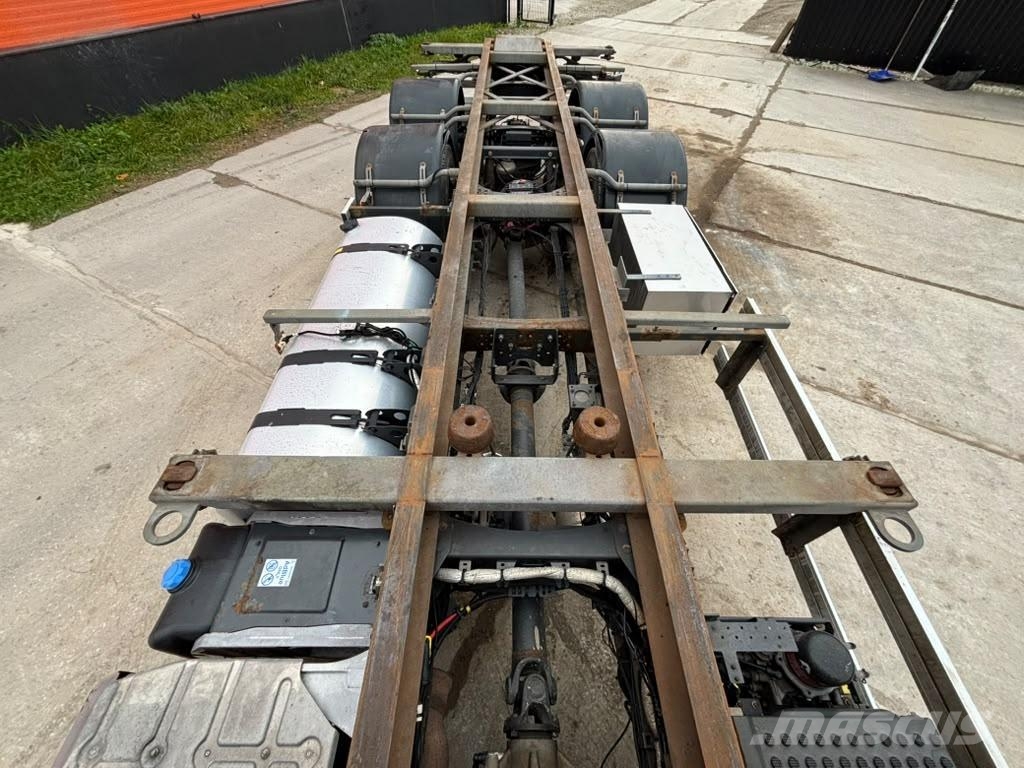 Renault T 520 6x2 CHASSIS L=7421 mm Smagās mašīnas ar konteineriem