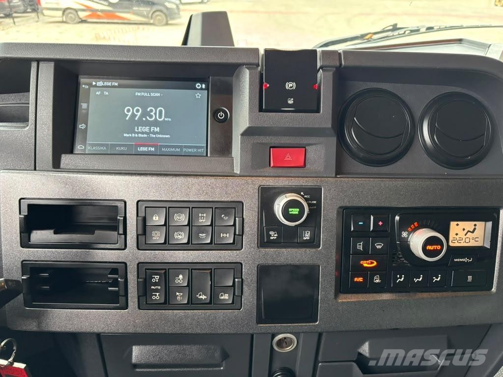 Renault T 520 6x2 CHASSIS L=7421 mm Smagās mašīnas ar konteineriem