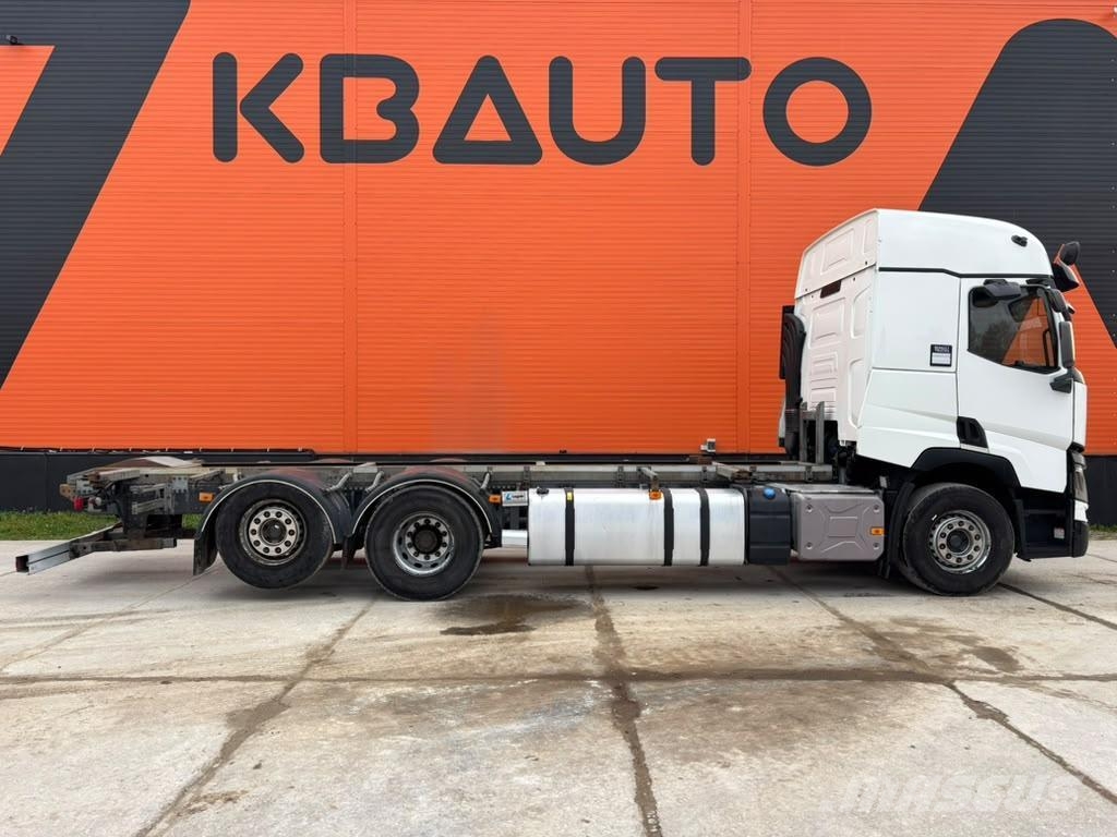 Renault T 520 6x2 CHASSIS L=7421 mm Smagās mašīnas ar konteineriem