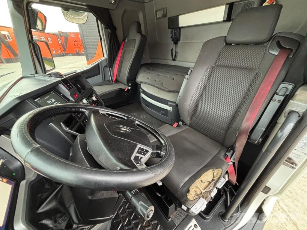 Renault T 520 6x2 CHASSIS L=7421 mm Smagās mašīnas ar konteineriem