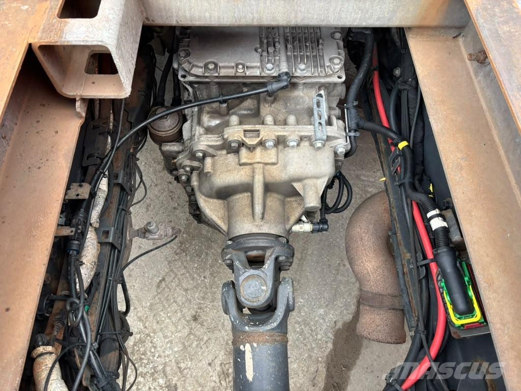 Renault T 520 6x2 CHASSIS L=7421 mm Smagās mašīnas ar konteineriem