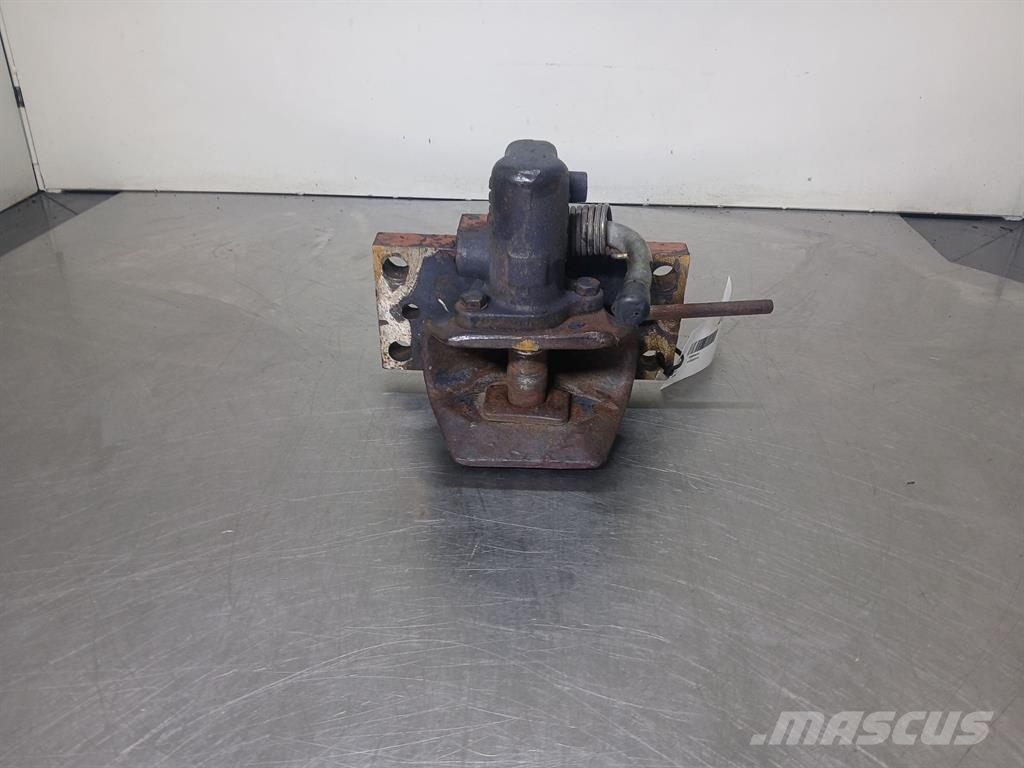 Ahlmann AZ150 - Trailer hitch/Anhängerkupplung/Trekhaak Chasís