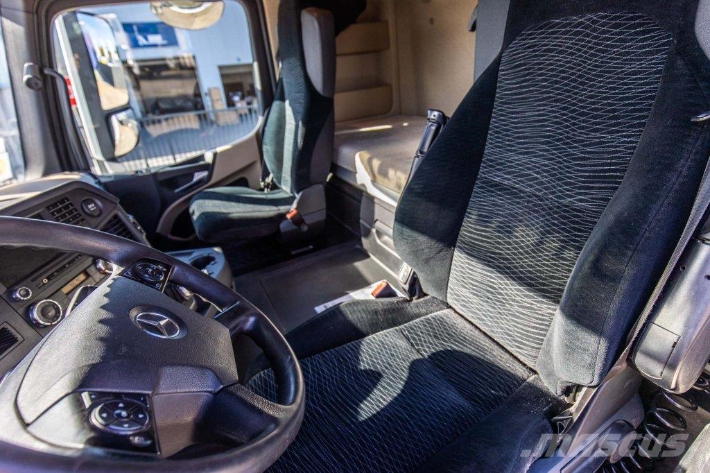 Mercedes-Benz ACTROS 1845+VOITH+HYDR 曳引機組件