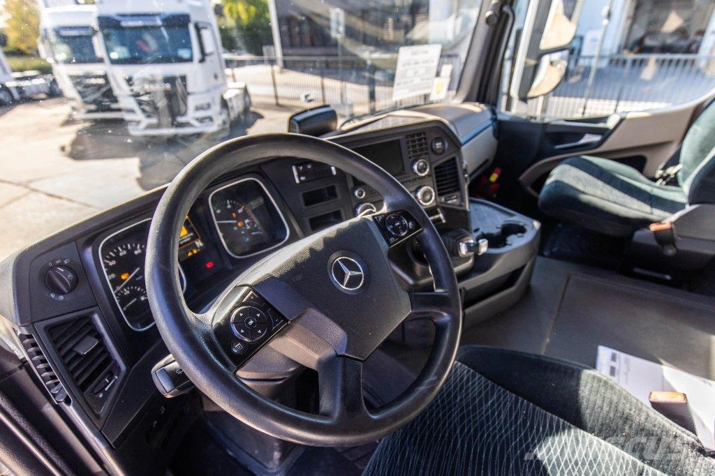 Mercedes-Benz ACTROS 1845+VOITH+HYDR 曳引機組件