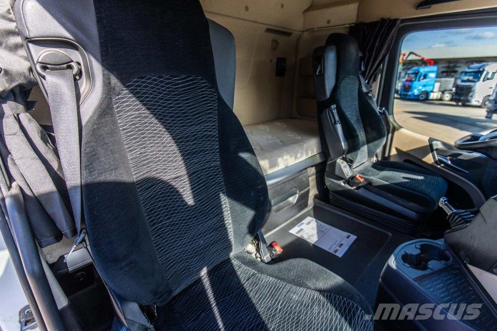 Mercedes-Benz ACTROS 1845+VOITH+HYDR 曳引機組件