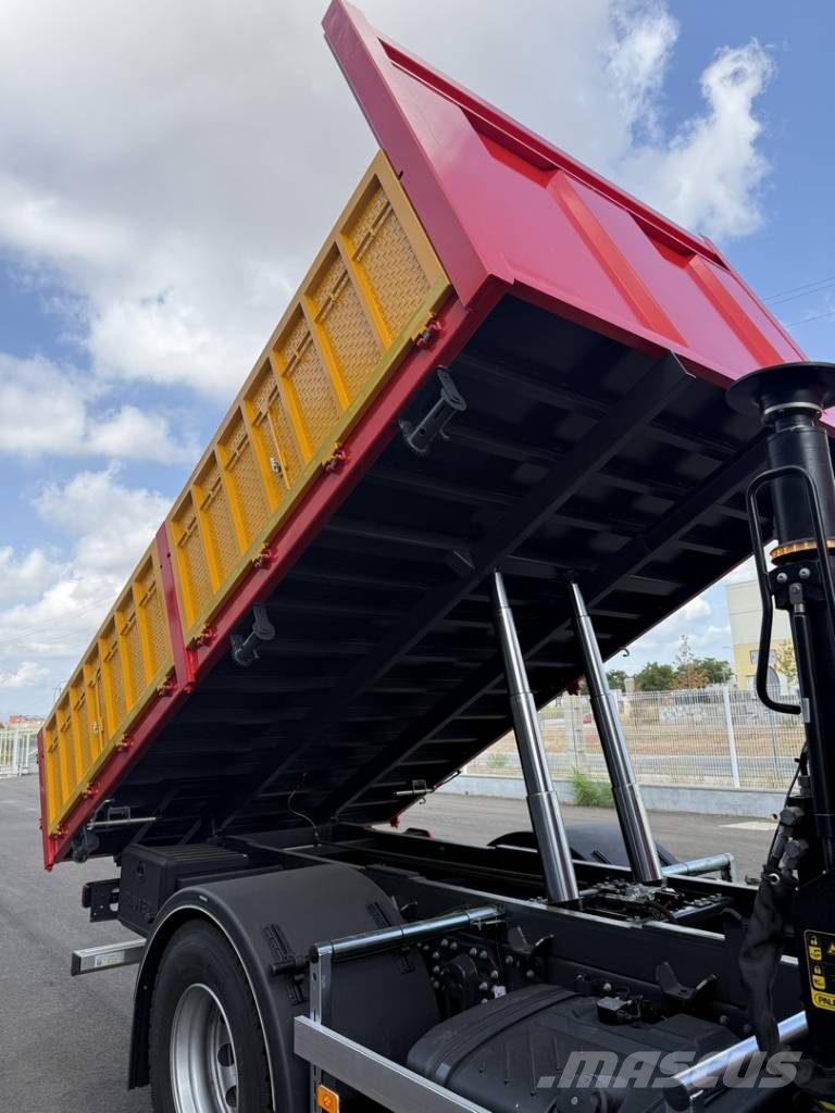 Renault D 320 DXI Camiones grúa