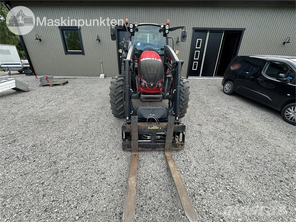 Valtra A134 Tractores
