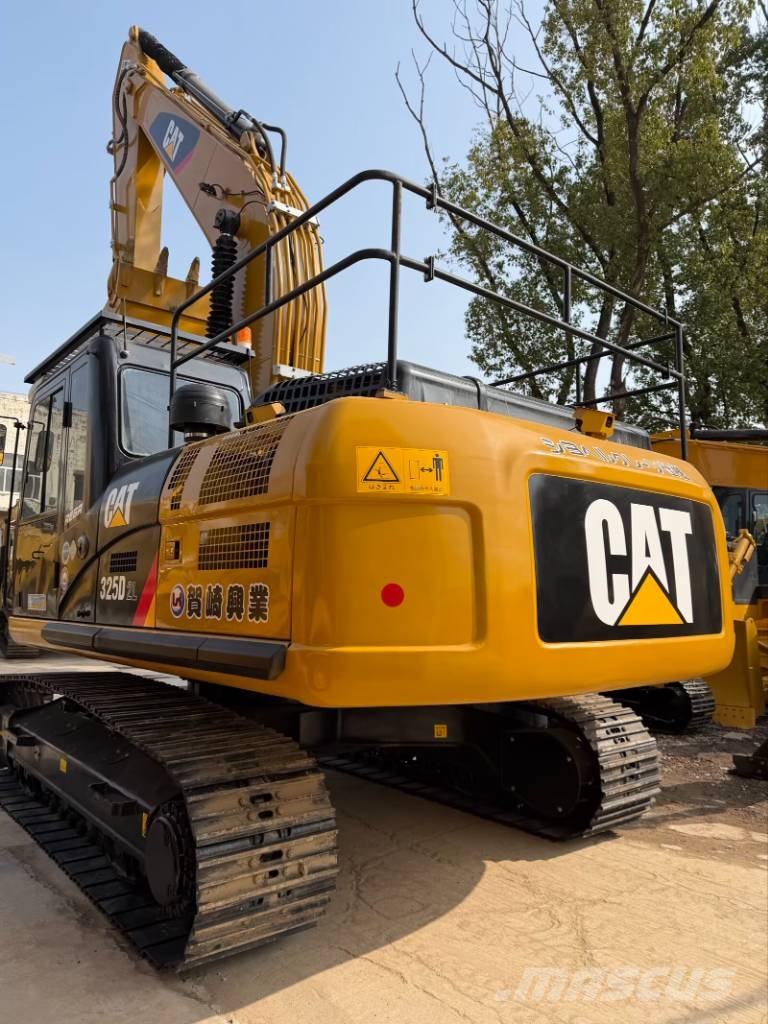 CAT 325D2L 3000 units excavators in stock Escavadeiras de esteiras