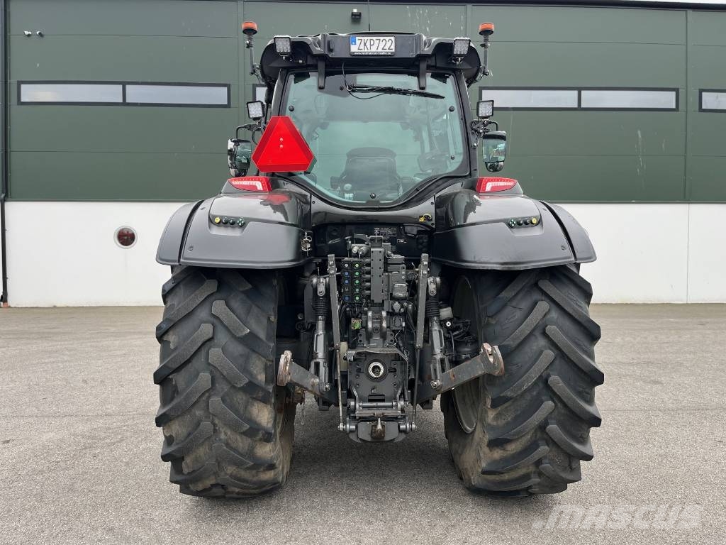 Valtra T 174 E الجرارات
