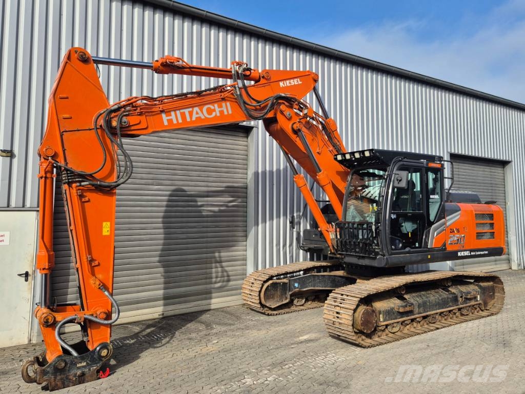 Hitachi ZX 250 LC N-7 Kāpurķēžu ekskavatori