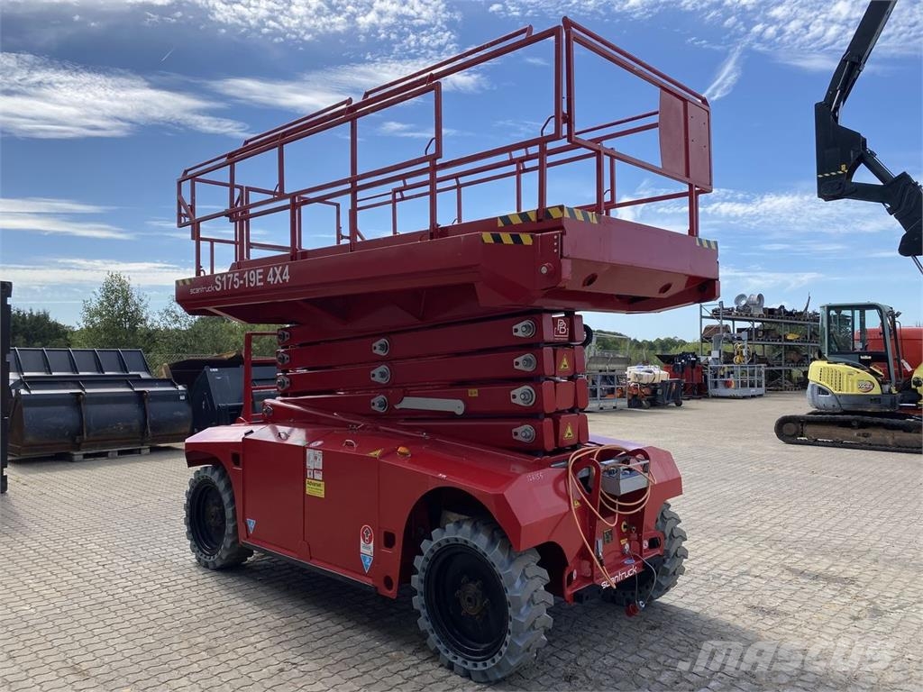 PB Platforms S175-19E 4X4 Plataformas tijera