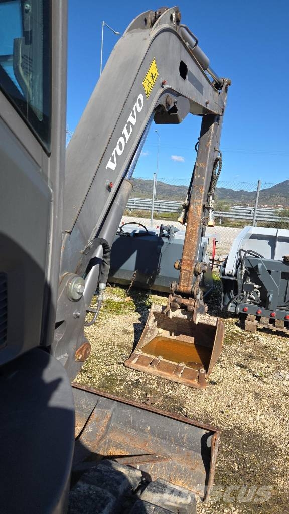 Volvo ECR 25 D Miniescavadeiras < 7t (Mini escavadeiras)
