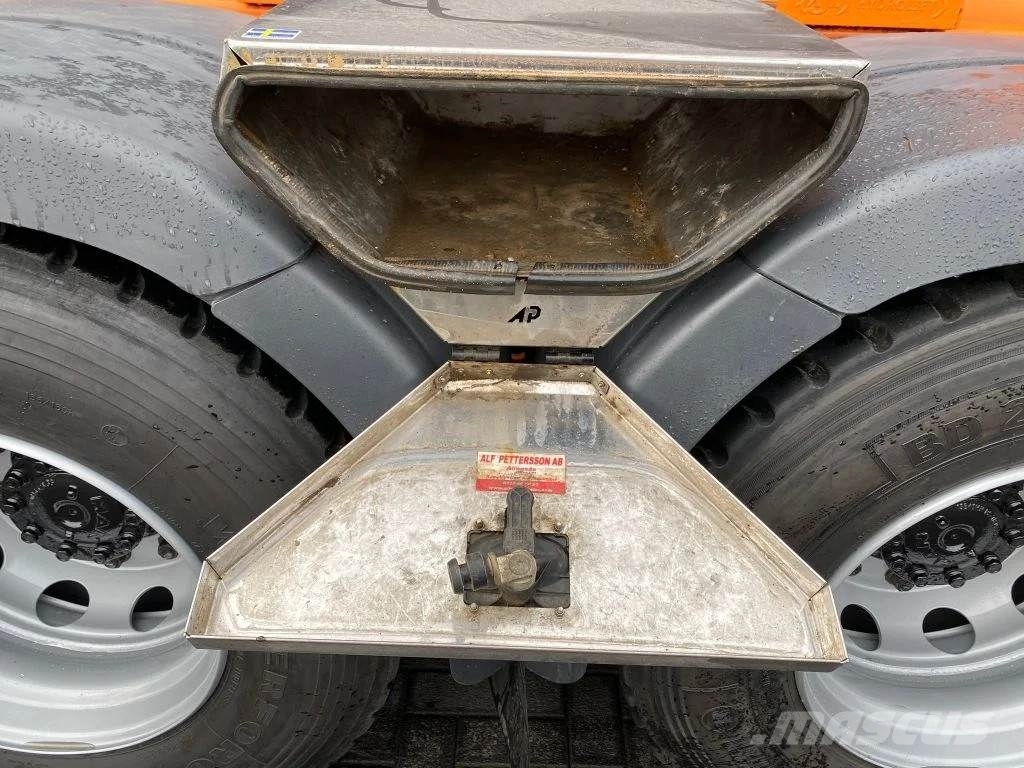 MAN TGS 35.480 8X4 TRIDEM + 20 TON HAAKARM + HMF 3220- Автокранове