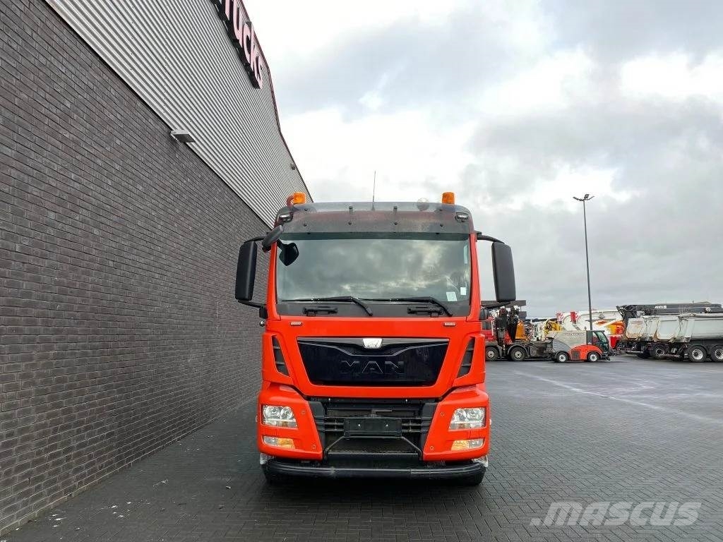 MAN TGS 35.480 8X4 TRIDEM + 20 TON HAAKARM + HMF 3220- Автокранове