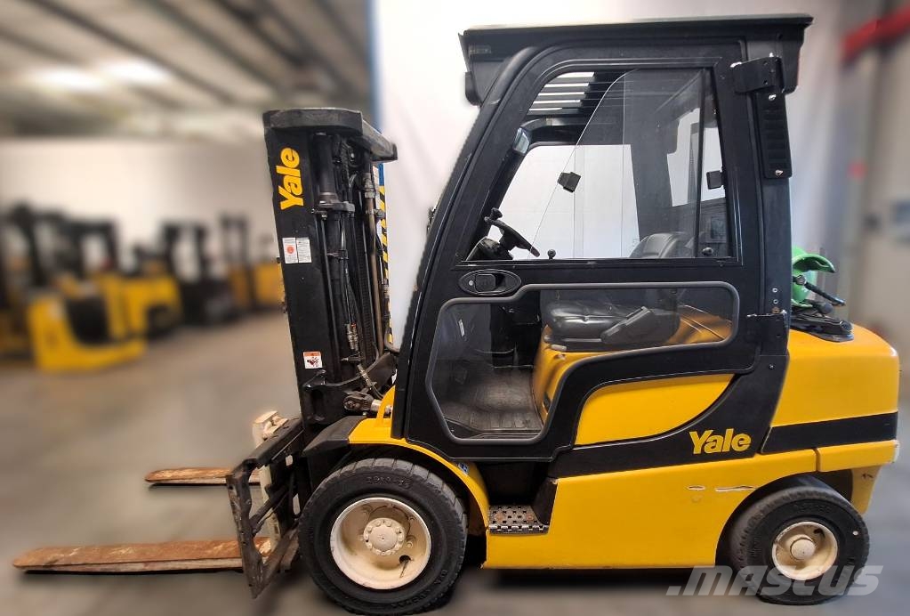 Yale GLP30VX شاحنات LPG