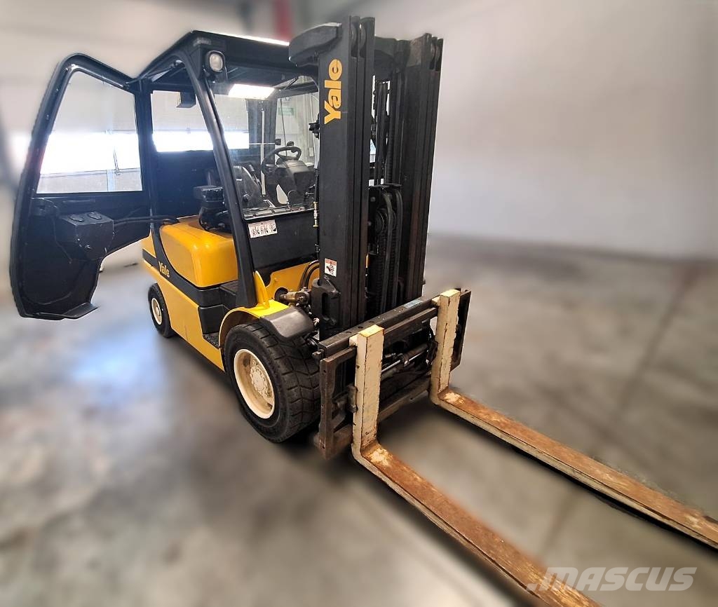 Yale GLP30VX شاحنات LPG
