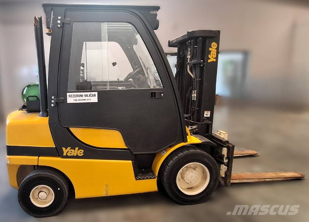 Yale GLP30VX شاحنات LPG