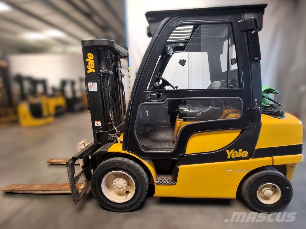 Yale GLP30VX شاحنات LPG