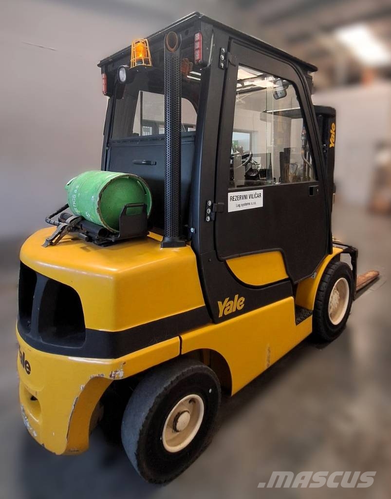 Yale GLP30VX شاحنات LPG