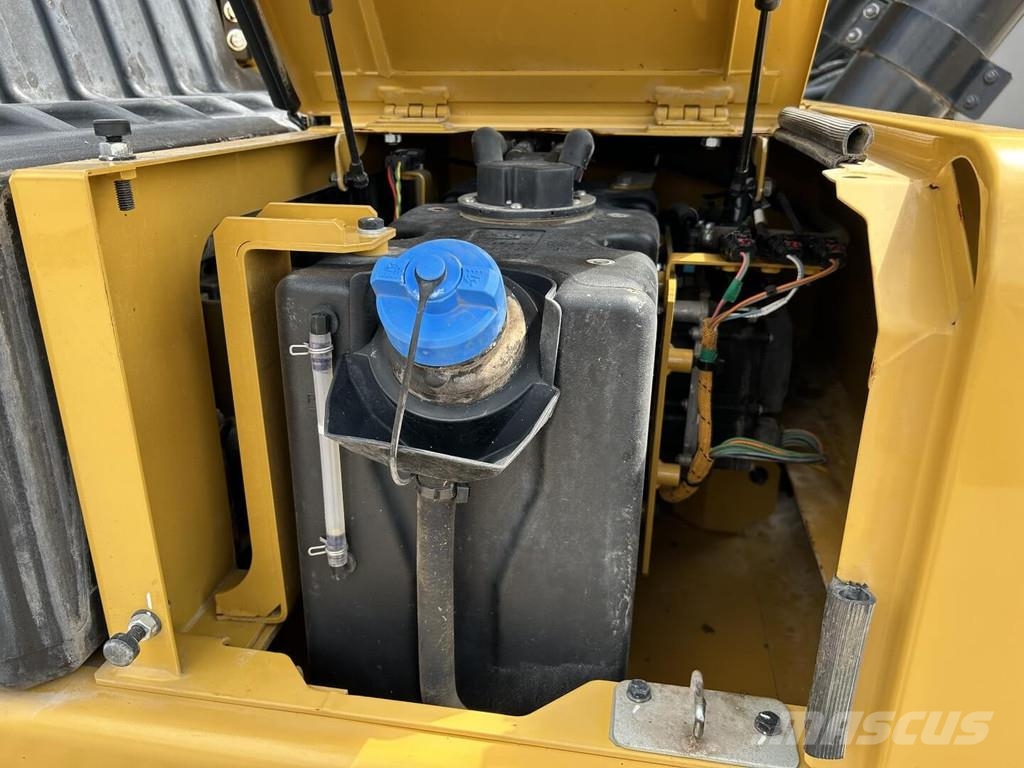 CAT 330-07 Crawler excavators