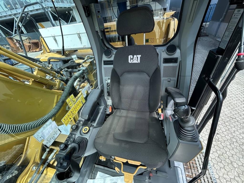 CAT 330-07 Crawler excavators
