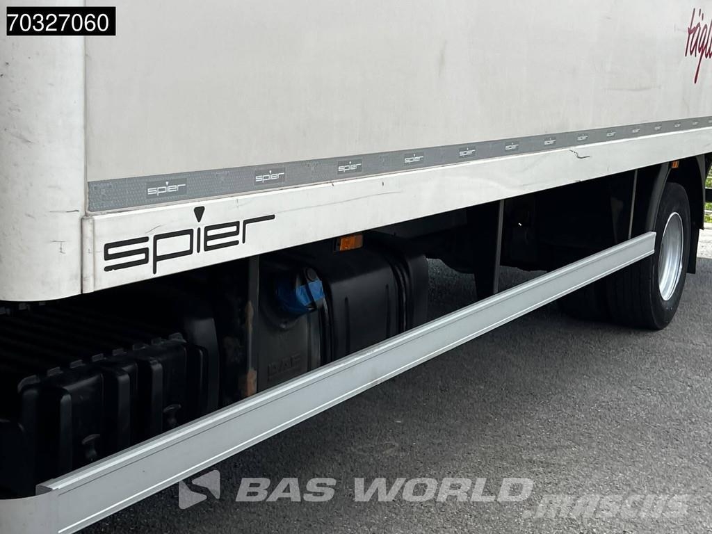 DAF LF 230 LF 4X2 12tonner 1500kg Ladebordwand Automat Skapbiler