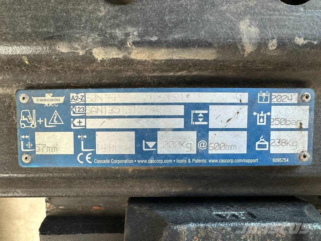 Yale ERP40VM E2370 شاحنات ذات رافعات شوكية تعمل بالكهرباء