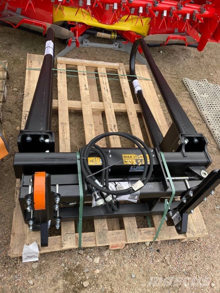 Ålö QUADROGRIP TS 1600MM ST-BM Frontālo iekrāvēju papildaprīkojums