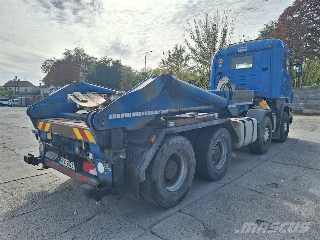 Scania R 420 CB 8X4 - SILOSTAVĚČ Kamioni-šasije