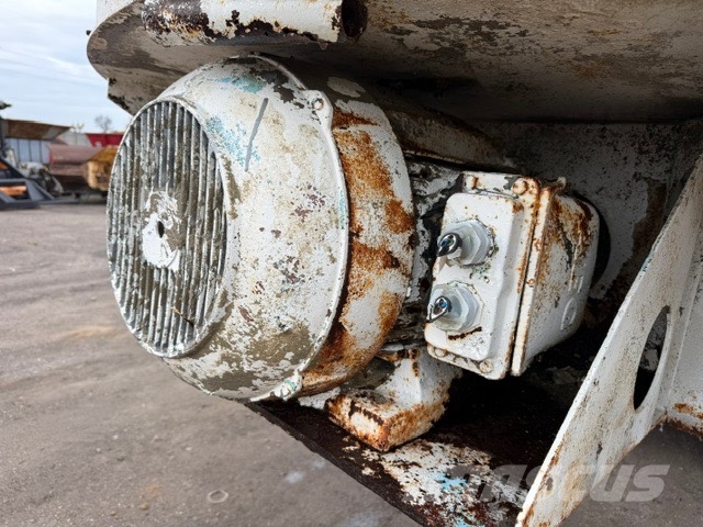 TEKA concrete mixer TEKA 3000/2000 Betono gamybos agregatai