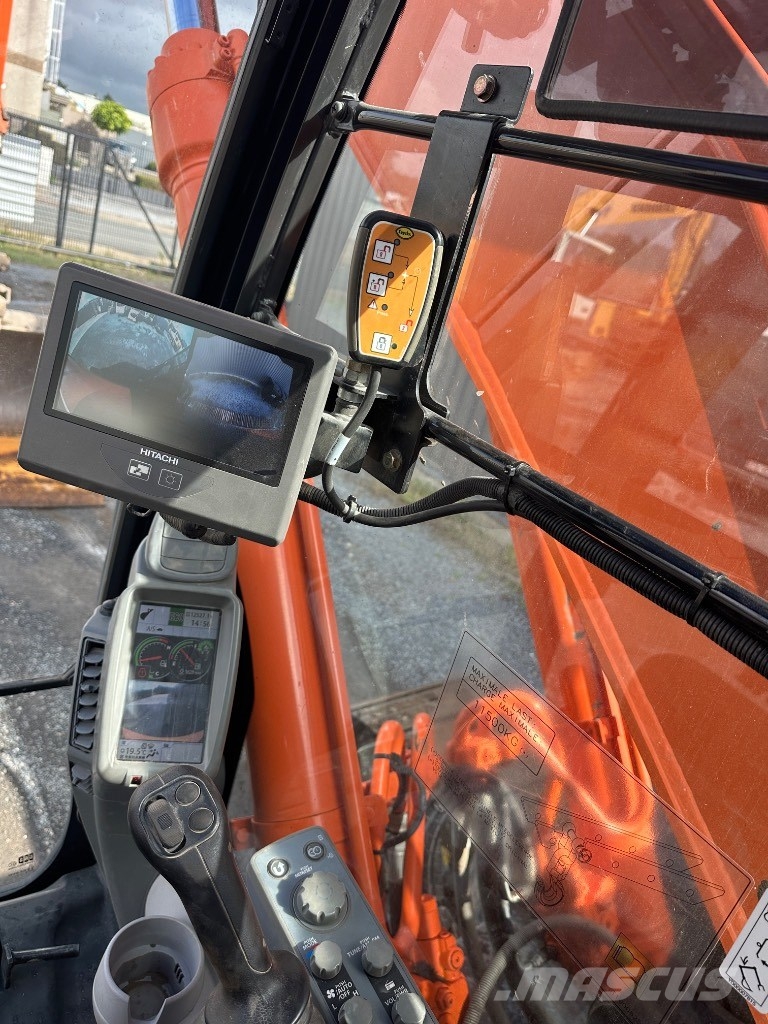 Hitachi ZX 250 LC-6 Gravemaskiner på larvebånd
