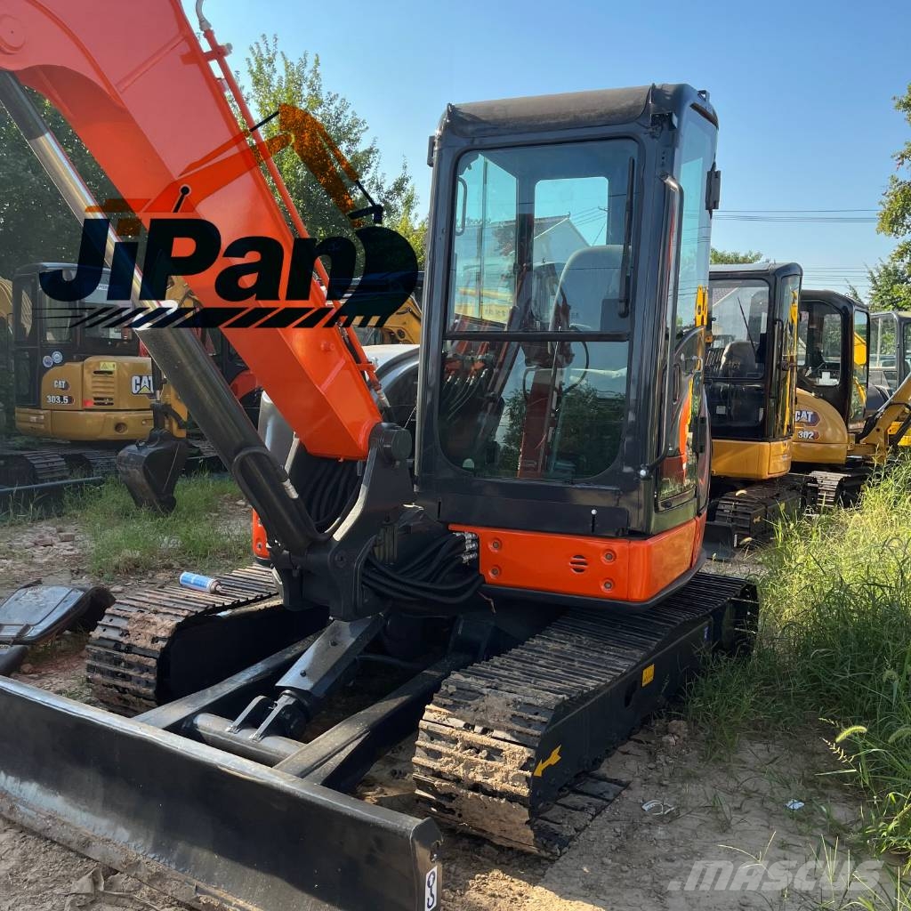 Hitachi ZX 60 U 小型挖掘机