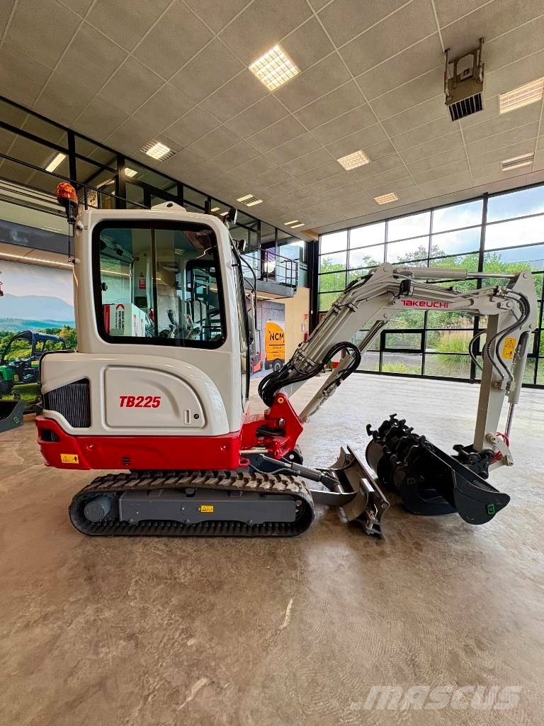 Takeuchi TB 225 Εκσκαφάκι (διαβολάκι) < 7t