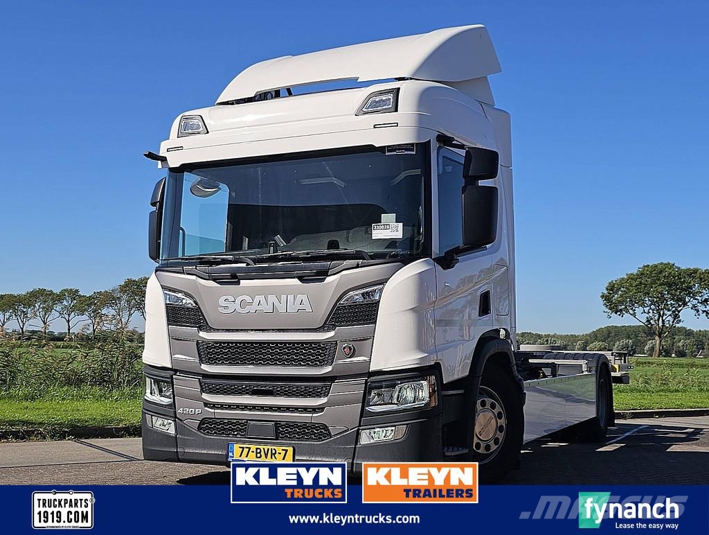 Scania P420 Containertrucks met kabelsysteem