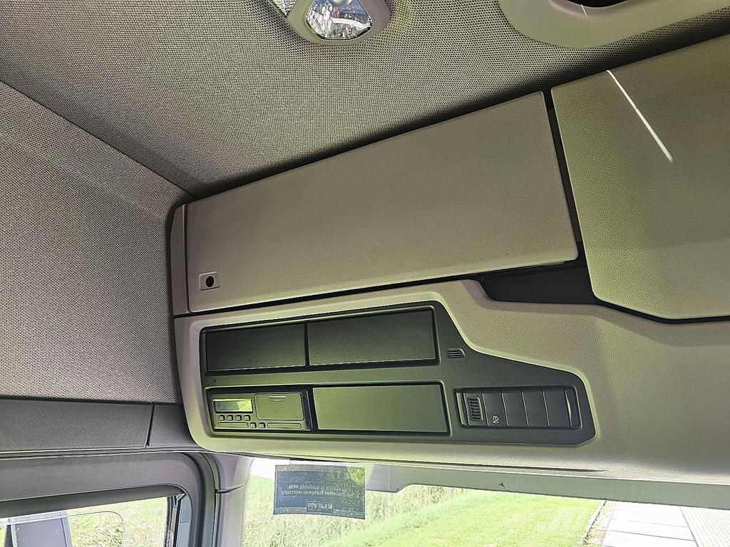 Scania P420 Containertrucks met kabelsysteem