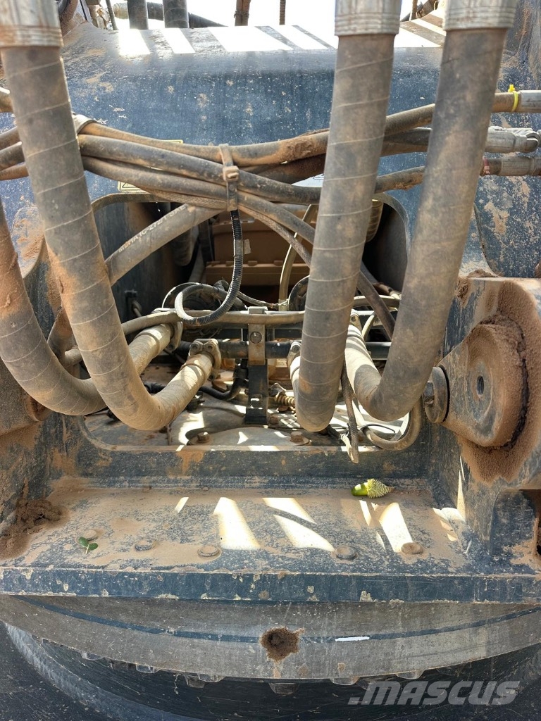 Hyundai HX 300 ANL Excavatoare pe șenile
