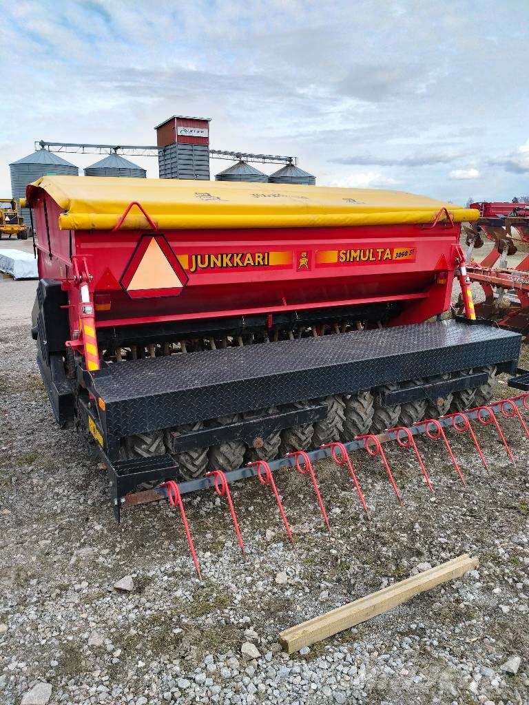 Junkkari Simulta 3000 ST Sembradoras combinadas