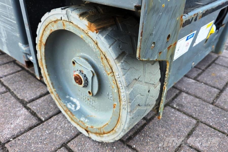 Haulotte Star 6AE Electric, Non Marking Tyres, 5.8m Working Saksilavat