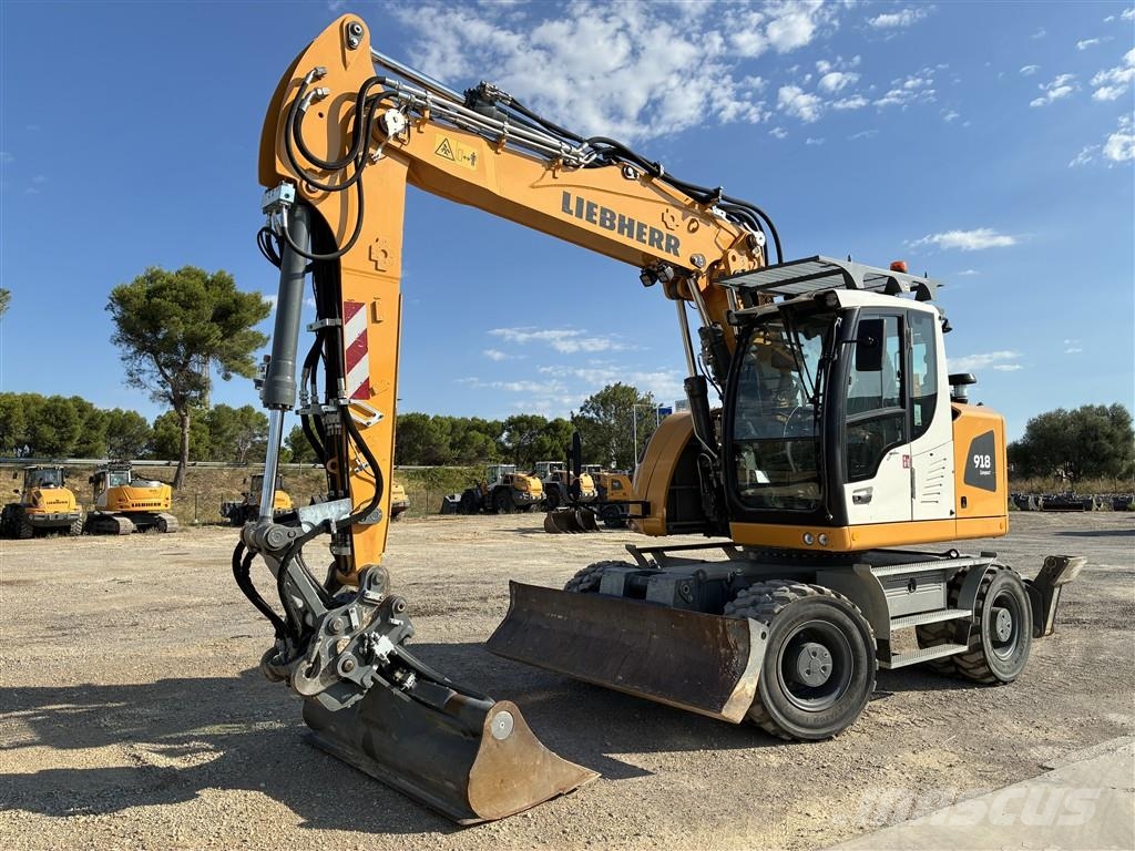 Liebherr A 918 Compact Litronic Pelle sur pneus