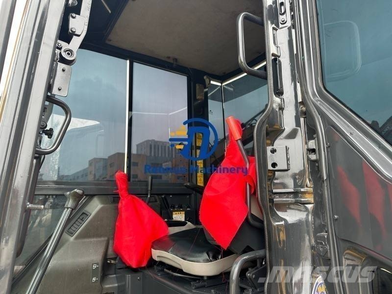 Komatsu PC 55 MR/ PC55MR-3 小型挖掘机