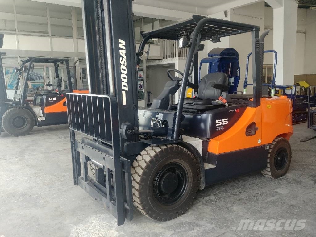 Doosan D55 SC-5 Dīzeļa autoiekrāvēji