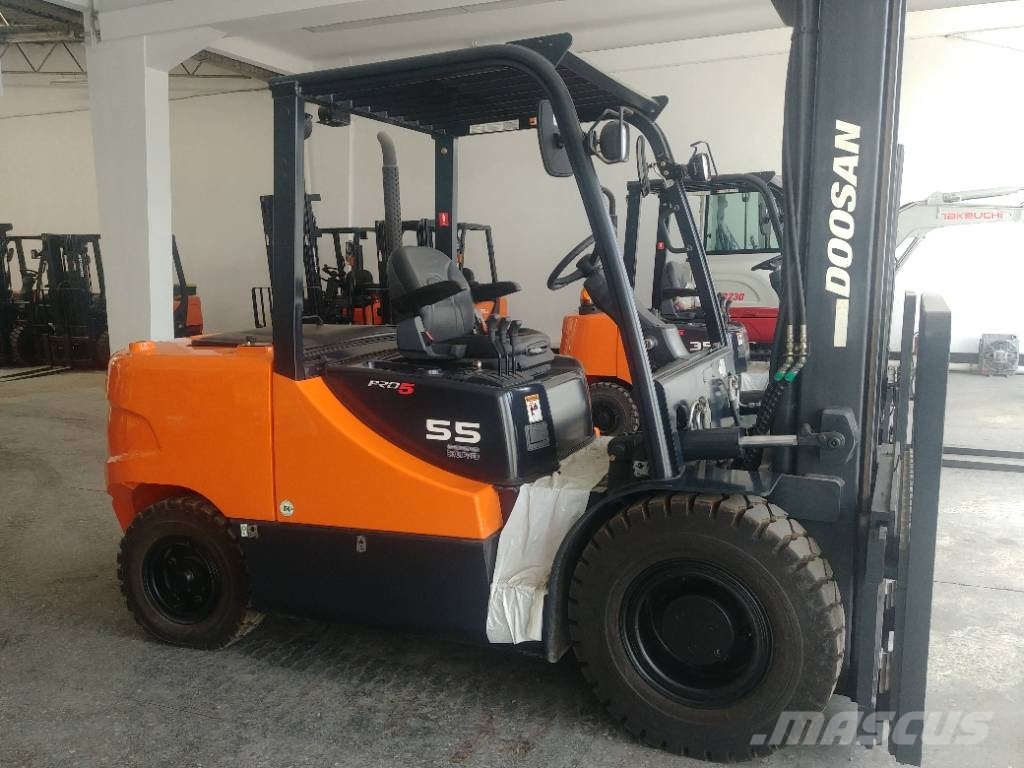 Doosan D55 SC-5 Dīzeļa autoiekrāvēji