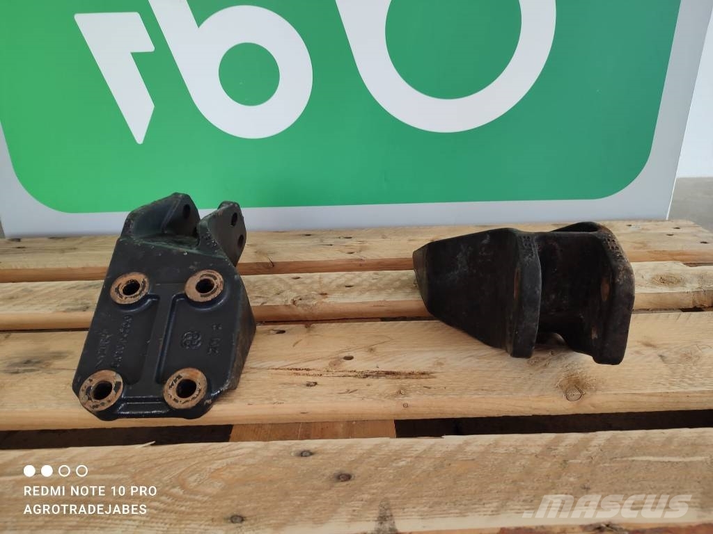 Deutz-Fahr 430 GS Agrofarm Mounting Bracket 001064200 12084 Chassis e suspensões