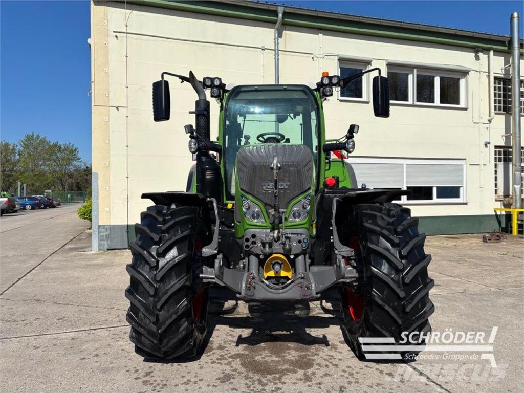 Fendt 720 VARIO GEN6 PROFI PLUS Traktoriai