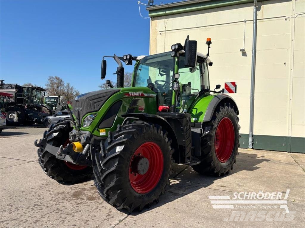 Fendt 720 VARIO GEN6 PROFI PLUS Traktoriai